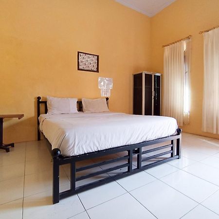 Reddoorz At El Shaday Homestay Banyuwangi Banyuwangi  Exteriér fotografie