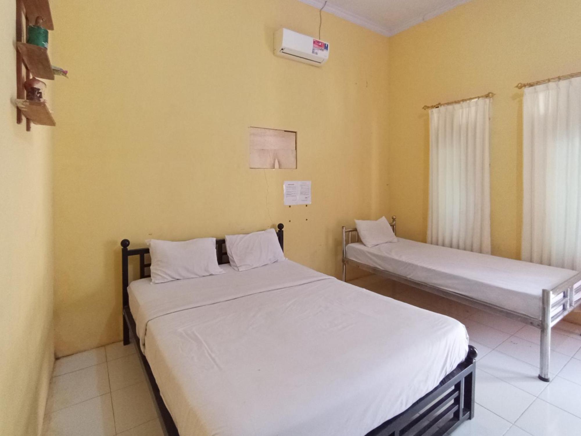 Reddoorz At El Shaday Homestay Banyuwangi Banyuwangi  Exteriér fotografie