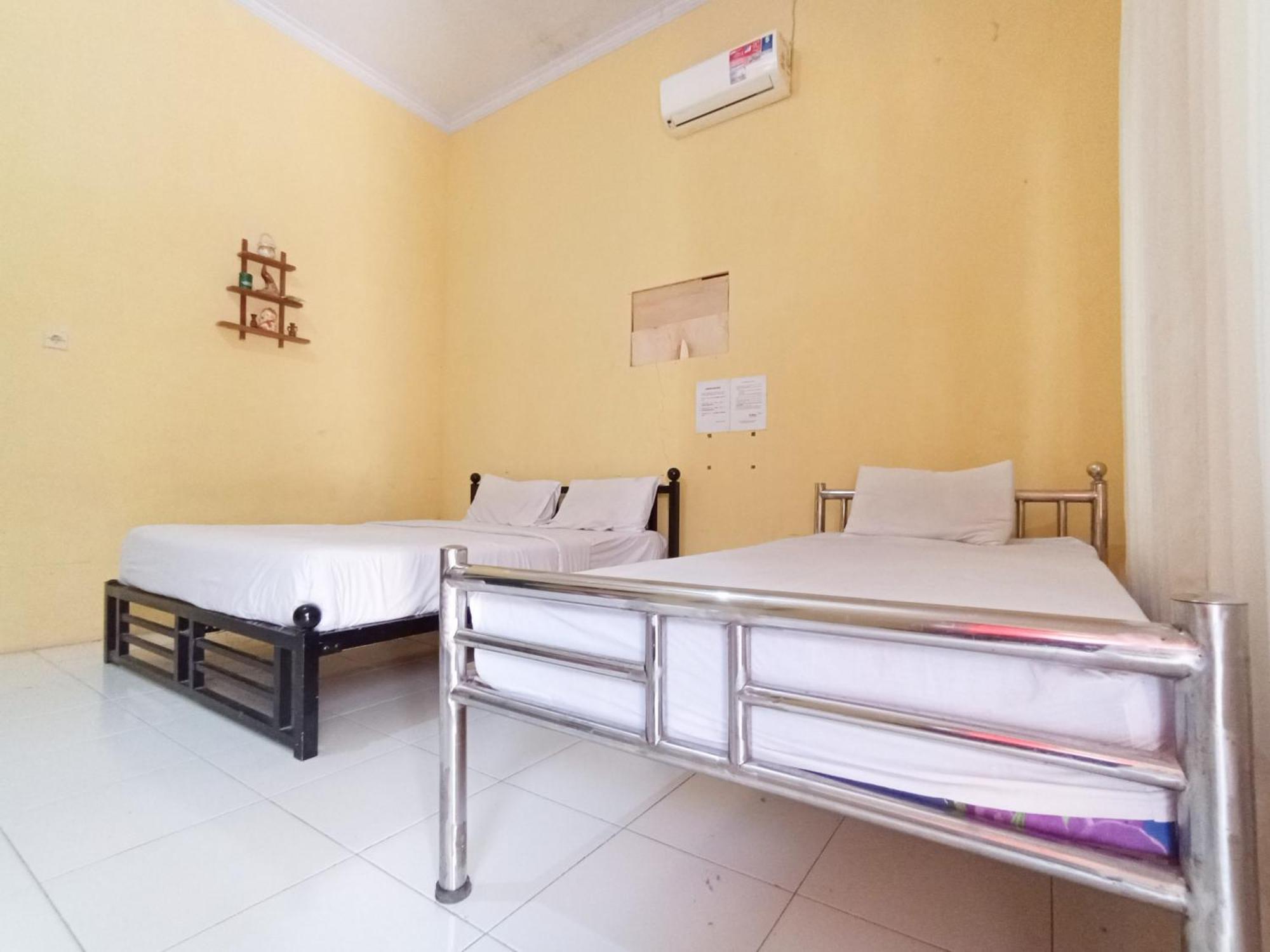 Reddoorz At El Shaday Homestay Banyuwangi Banyuwangi  Exteriér fotografie